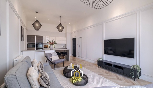 Bastille Stay - SJA Stays - Luxury 2 Bed Apartment