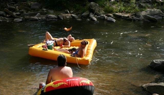 Bat Cave River Rental NC