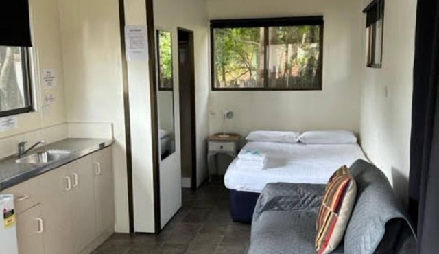 Batemans Bay Holiday Park - Hostel