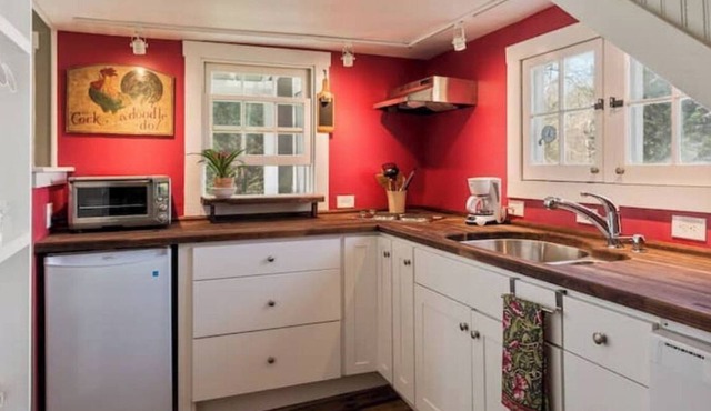 Batesville Creek Cottage near Charlottesville