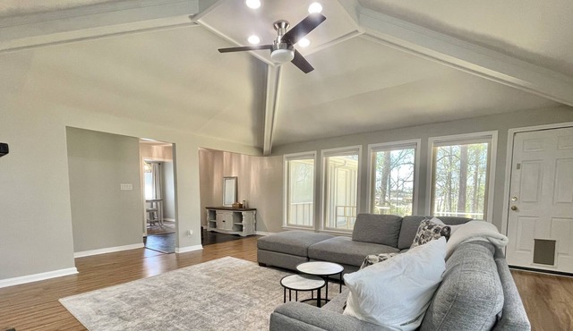 Batesville Newly Renovated 3 Bed 2 Bath