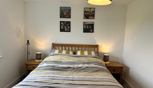 Bath and Bristol peaceful countryside home