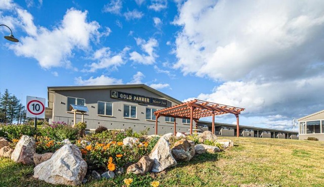 Bathurst Gold Panner