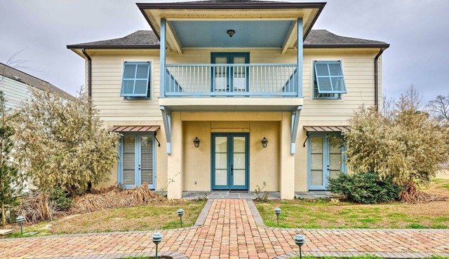 Baton Rouge Area House w/Balcony & Pier Access!