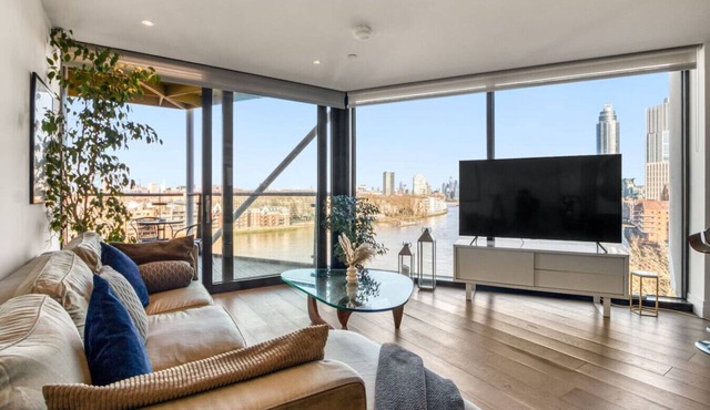 Battersea Power Station | River View | 2BR 2BA