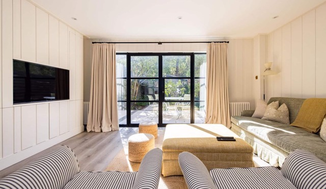 Battersea Set – 3 Bedroom Home with Garden