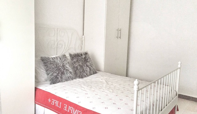 Batu Caves Small Cozy Room for Traveller