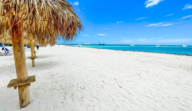 BAVARO BEACH HOMES with WIFI KITCHEN PARKING BBQ Beach Club & SPA