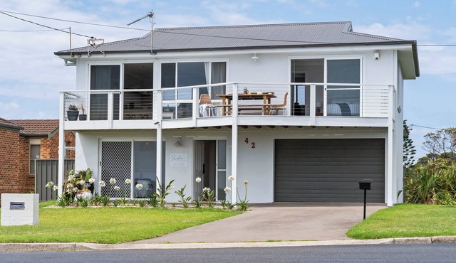 Bawley Blue Summary: