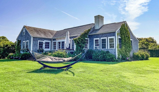 Baxter Road House Available some of June and September 2025