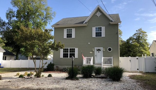 Bay Block Retreat – Pet-Friendly Fun for Families, Couples & Girls’ Getaways