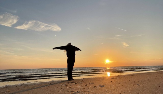 Bay Block Sunsets | Firepit + Zen Den + Cabin