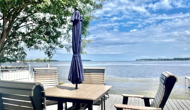 Bay-breeze Inn on Oneida Lake!