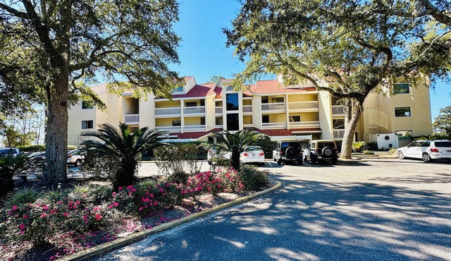 Bay-front Condo near Gulf - Elegant and Private Stay - Penthouse with Elevator