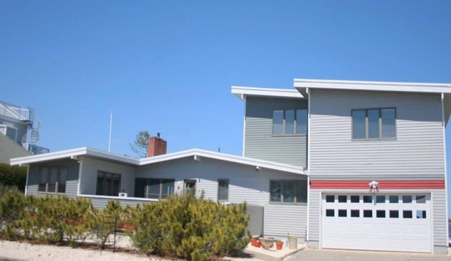 Bay Front Home in Loveladies.