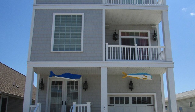 Bay Front Luxury Home 7 Bed 6.5 Baths 4200sq Sleeps 14