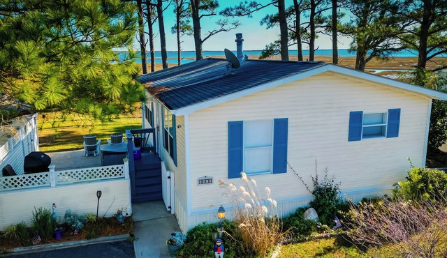 Bay Front Single Home - Assateague Pointe - In season weekly rental at 1,925
