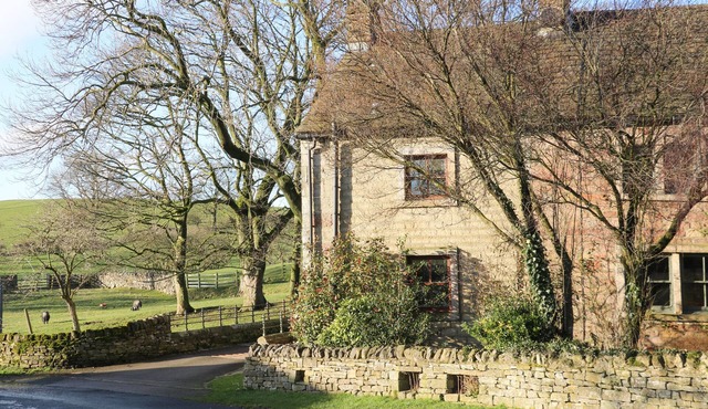 BAY HORSE COTTAGE, family friendly, with open fire in Skipton