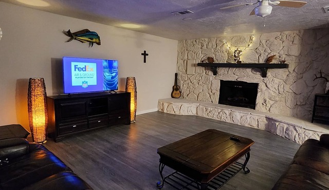 Bay House 4 bedroom 3 full bathnn