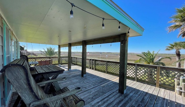 Bay House- Excellent Fishing House With Large Lighted Pier At The Caney Creek "Y