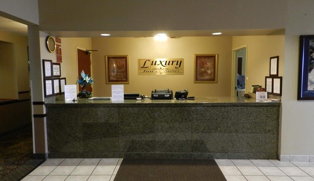 Bay Inn & Suites Troy