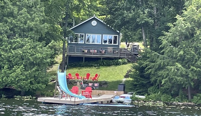 Bay Lake Retreat just minutes from Huntsville!