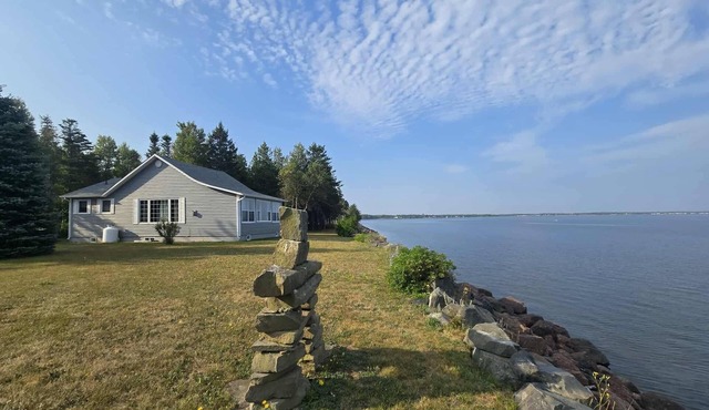 Bay of Sands cottage nSunsets, serenity, breathtaking