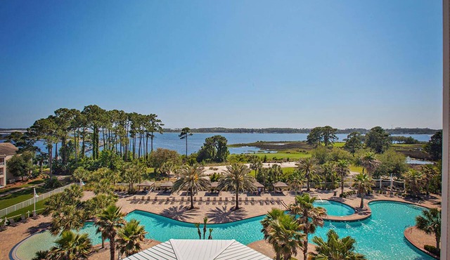 Bay Point Golf Villas by PHG