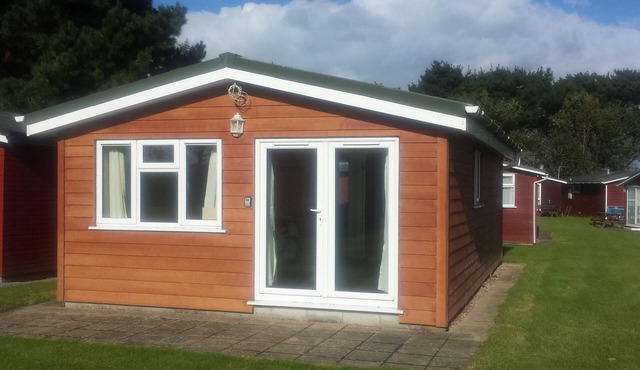 BAY REACH, family friendly with garden views in St Merryn