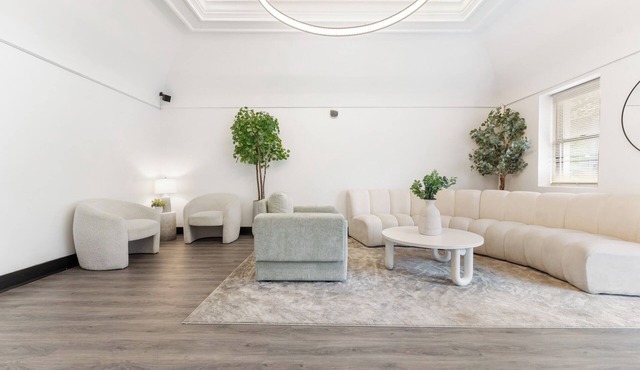 Bay Ridge ApartHotel