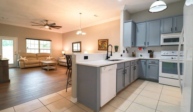 Bay side Bliss home in Niceville