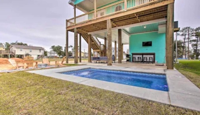 Bay St Louis Water Front Home w/Private Pool + Boat Dock