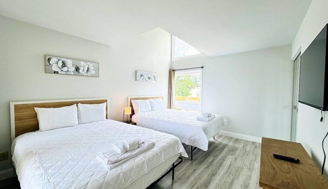 Bay Tree beautiful 1BR apartment
