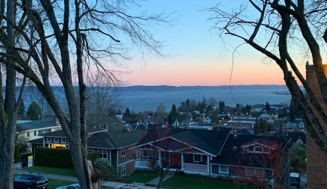 Bay View, Best Area, No Stairs, 2 Baths, WD, View!