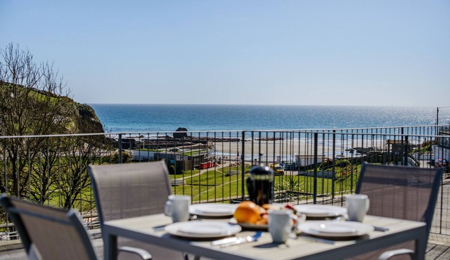 Bay View - Cornwall - Two Bedroom Apartment, Sleeps 4