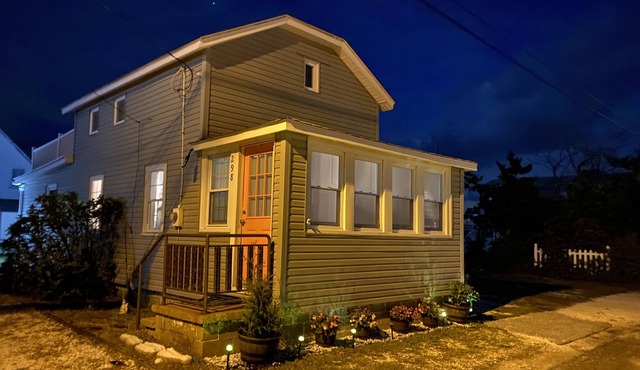 Bay View Cottage with views of the Delaware Bay.