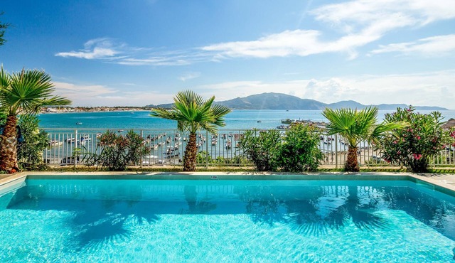 Bay View II - Three Bedroom Villa, Sleeps 6