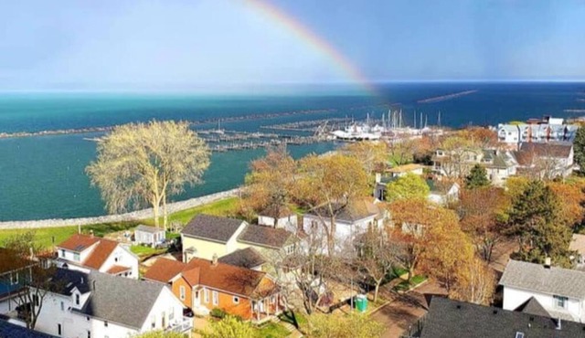 Bay View -Lake View- Classic Look New Construction