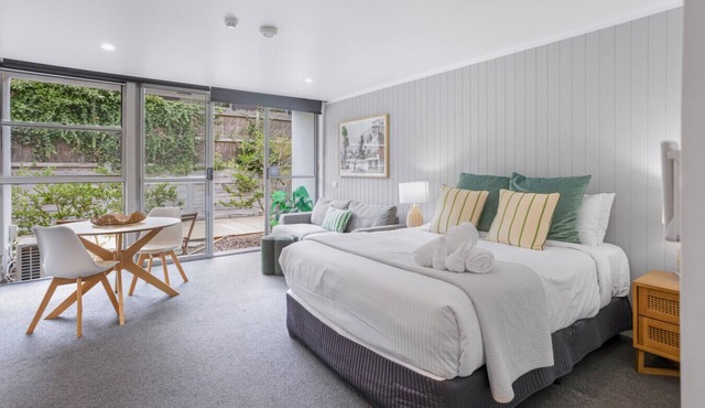 Bay View - Palm Springs