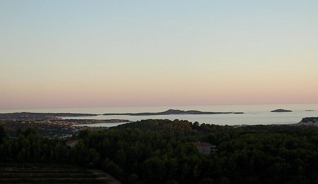 Bay view villa Sanary 180