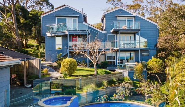 Bay Views From Drury Lane with Solar Heated Pool and Gas Heated Spa