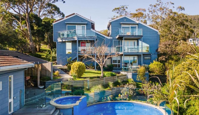 Bay Views From Drury Lane with Solar Heated Pool and Gas Heated Spa