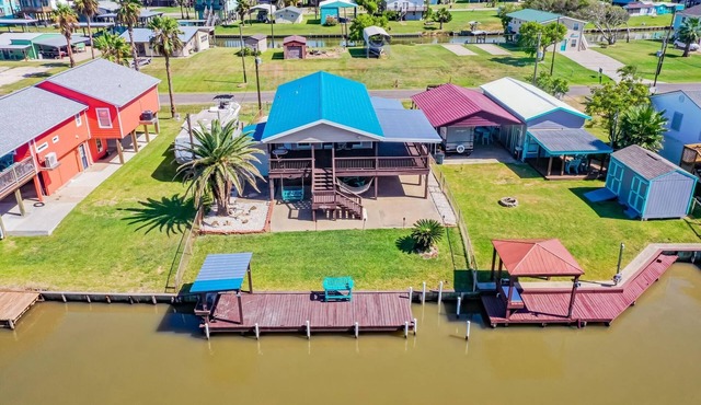 Bayberry☀️3-bedroom waterfront home in Sargent - perfect for large families