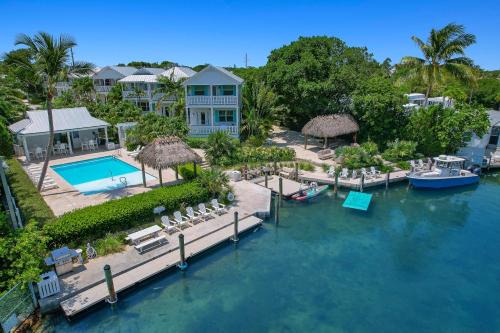 Bayberry Key - Waterfront Boutique Resort, Dock, Direct Water views!