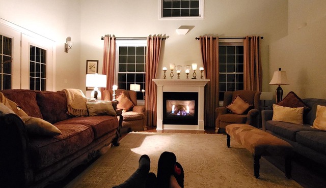 BAYFIELD LUXURY VACATION/CORPORATE RETREAT STEPS AWAY FROM HISTORIC MAIN STREET