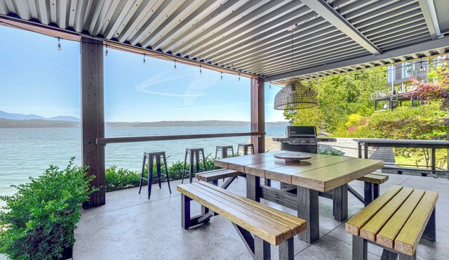 Bayfront Home w/Private Beach in Poulsbo!