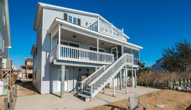 Bayfront home with Private Dock by Seaside Vacations & Sales