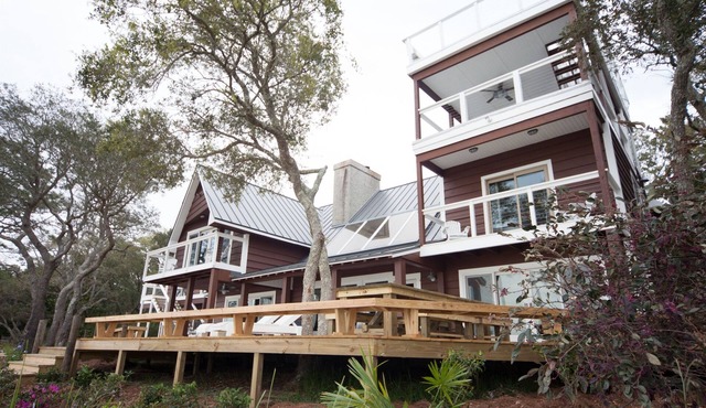 Bayfront Lodge-Beautiful & Unique East Bay Retreat