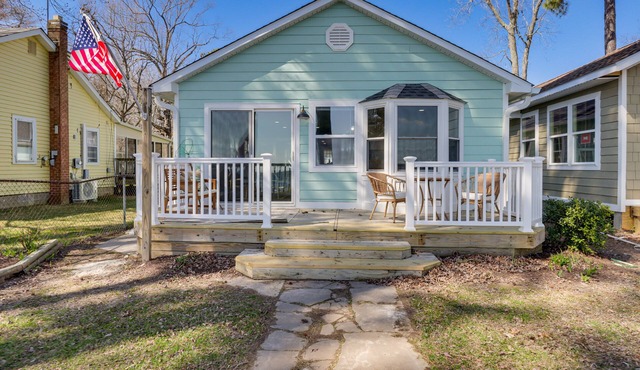 Bayfront Maryland Retreat w/Deck, Near Beaches!