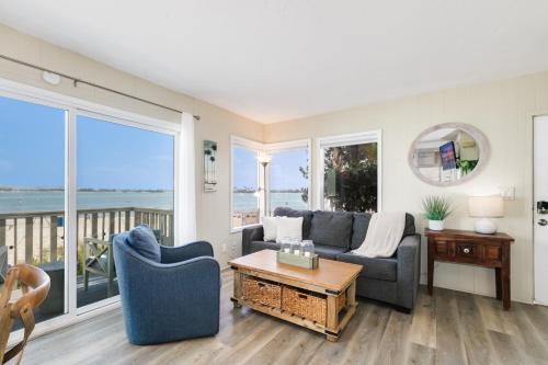 Bayfront Oasis Close to Boardwalk and Water